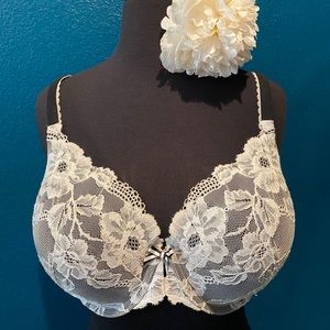 Body by Victoria Lined Perfect Coverage Bra
